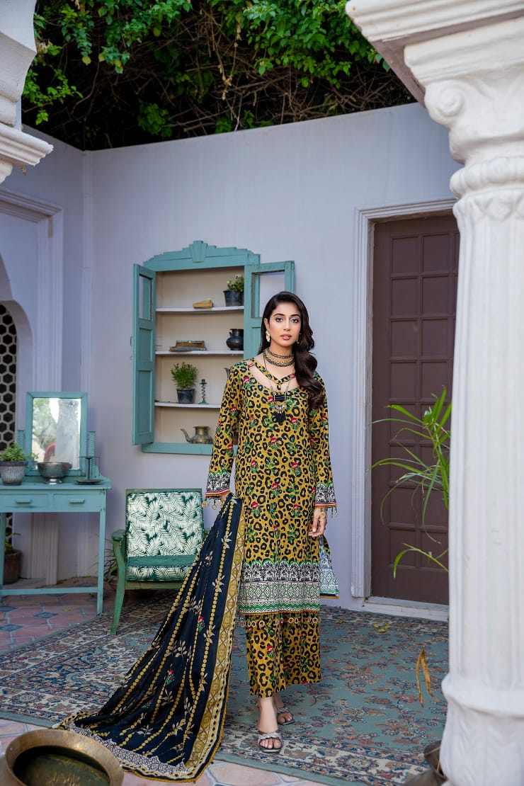 Murashe Hana Luxury Lawn Three Piece D-08